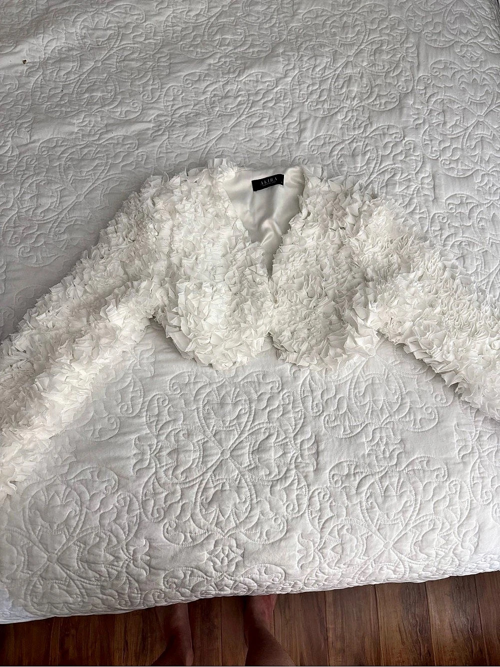 Akira Ripley Wide Ruffle Jacket White - Picture 1 of 5